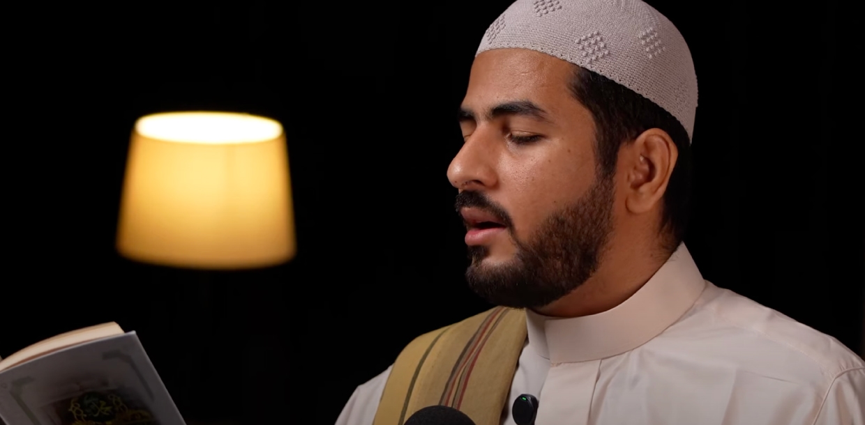 Dala'il Al Khairat recitation by Monshid Alawi Al-Aydarus (Yemen)